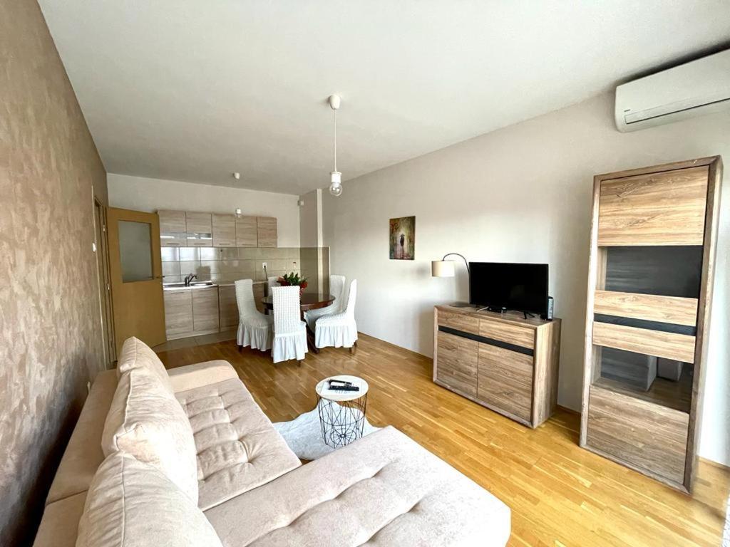 Апартаменти Naki Apartman Подгориця Екстер'єр фото